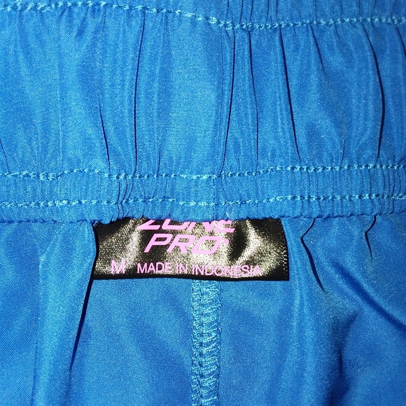 Zone Pro Shorts - Picture 3 of 4